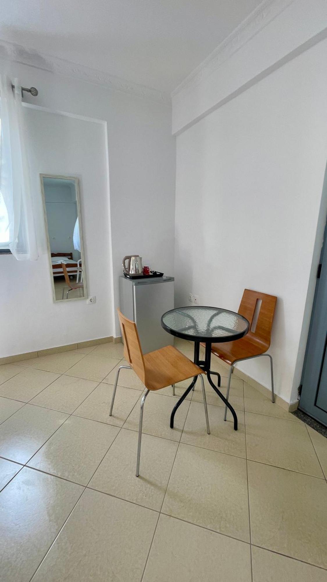 Tasos Rooms 希马拉 外观 照片