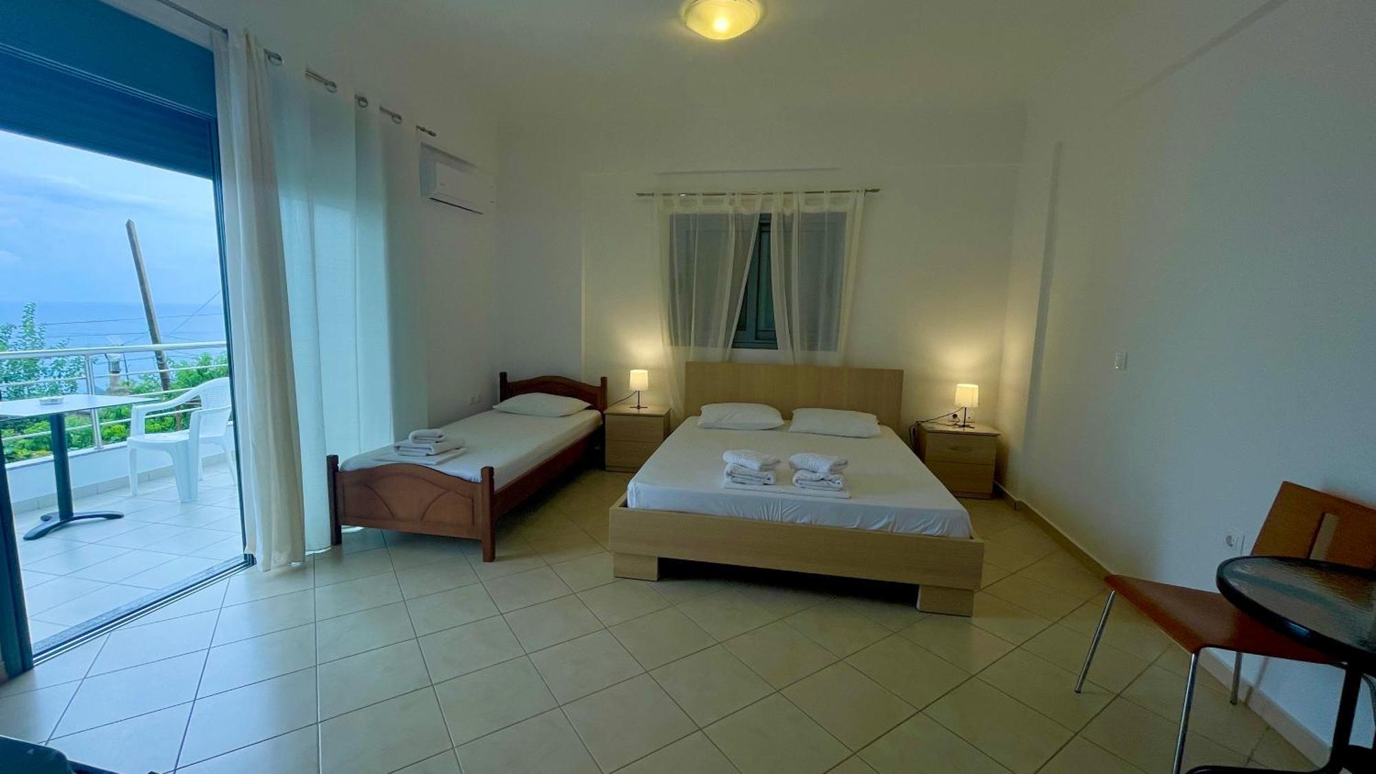 Tasos Rooms 希马拉 外观 照片