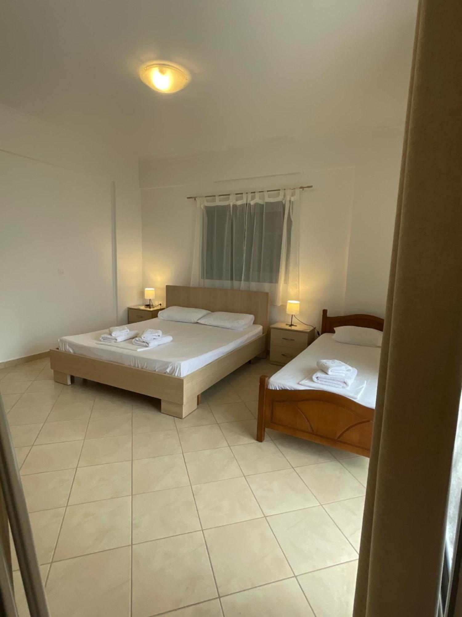 Tasos Rooms 希马拉 外观 照片
